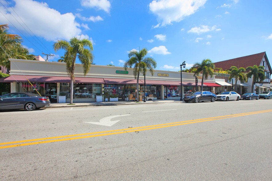 301-305 S County Rd, Palm Beach, FL à louer - Photo de l’immeuble – Image 2 sur 11