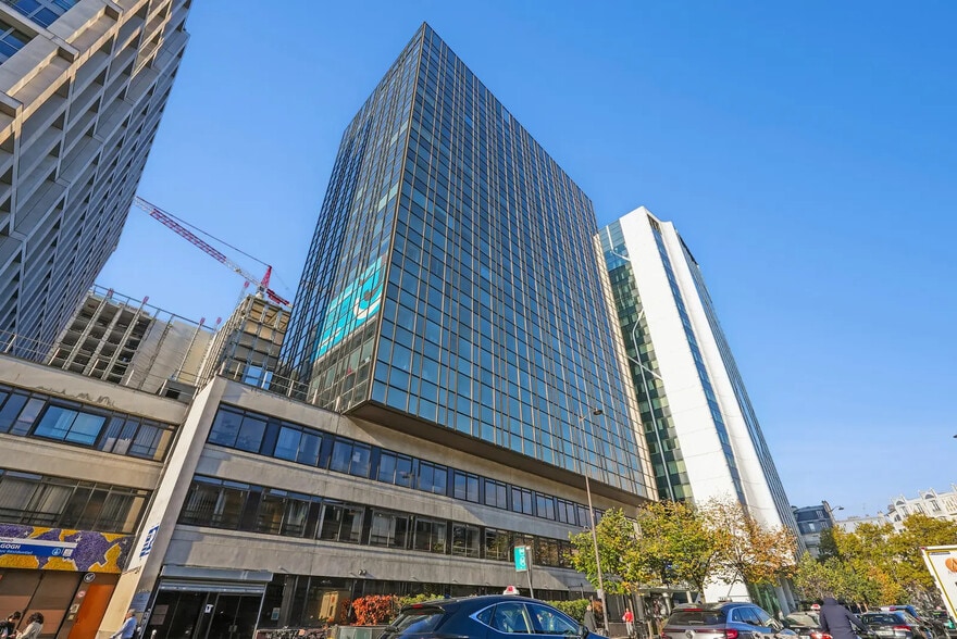 207 Rue De Bercy, Paris à louer - Photo de l’immeuble – Image 1 sur 3