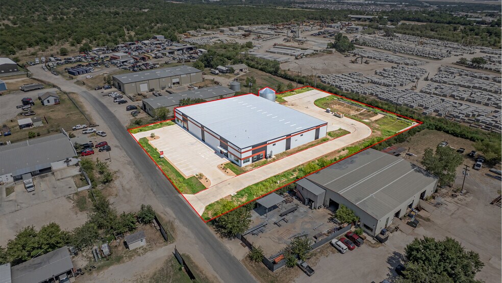 8602 Lava Hill Rd, Austin, TX à louer - Photo de l’immeuble – Image 2 sur 15