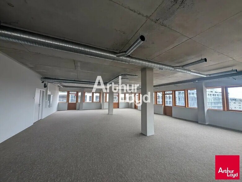 Local commercial dans Rennes à louer - Photo de l’immeuble – Image 3 sur 7