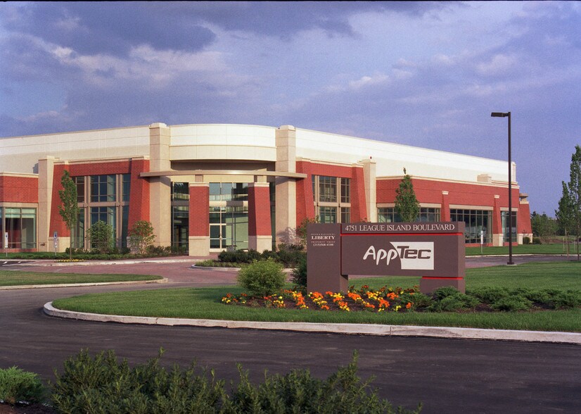 4751 League Island Blvd, Philadelphia, PA à louer - Photo de l’immeuble – Image 2 sur 3