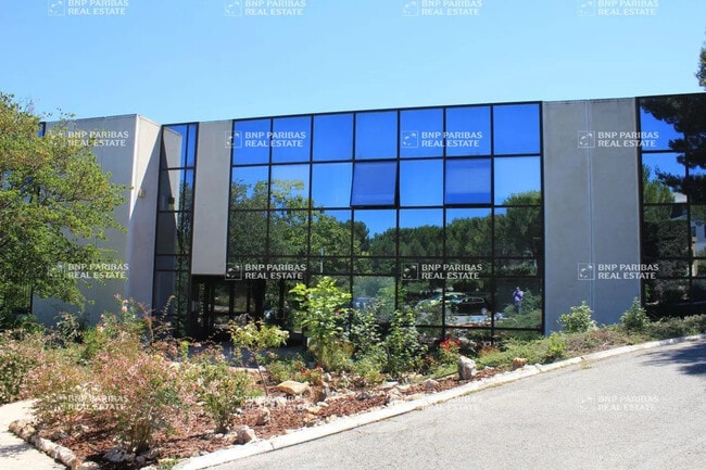 Plus de détails pour 350 Avenue Jean-René Guillibert Gautier De La Lauzière, Aix-en-Provence - Bureau à louer