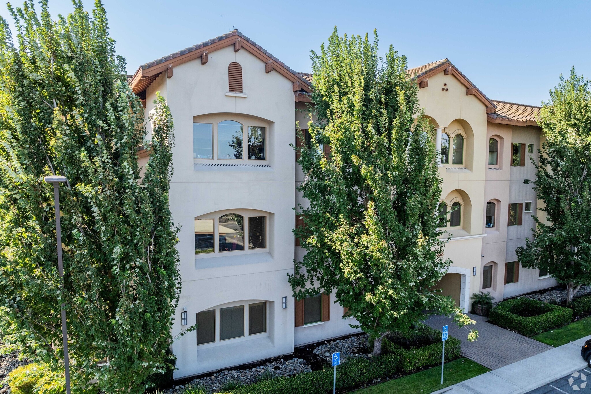 7306 Shoreline Dr, Stockton, CA à vendre Photo principale– Image 1 sur 5