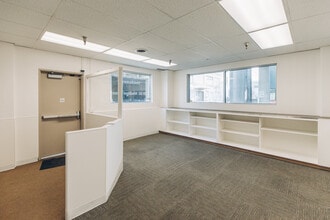 221-239 SE Madison St, Portland, OR à louer Photo de l’immeuble– Image 2 sur 5