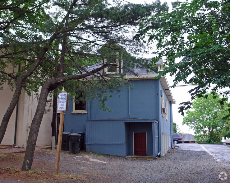 10376 Main St, Fairfax, VA à vendre - Photo de l’immeuble – Image 3 sur 3