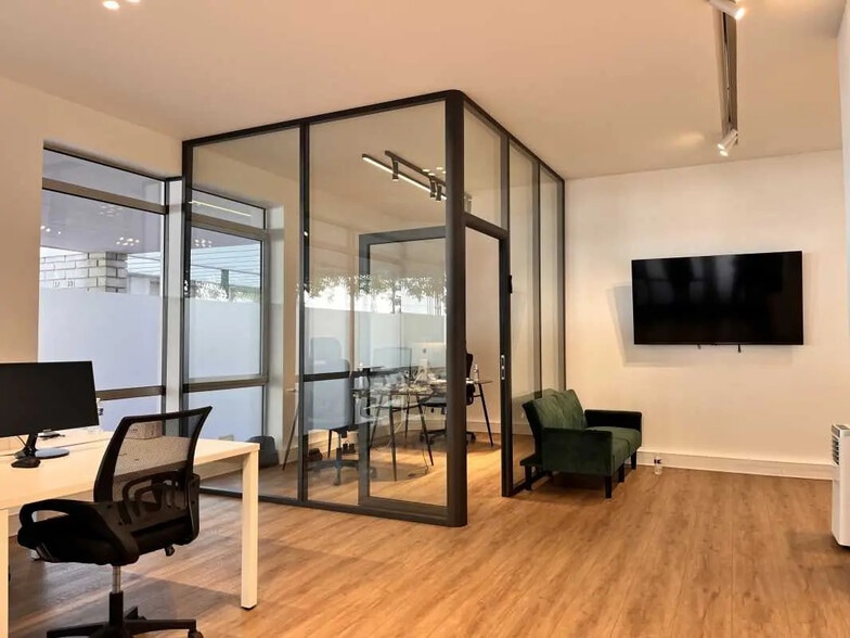 37 Rue Collange, Levallois-Perret à vendre - Photo de l’immeuble – Image 2 sur 4