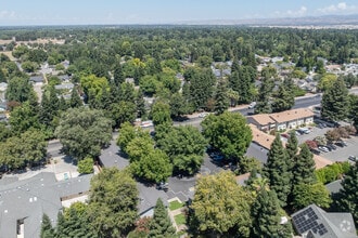 821 W East Ave, Chico, CA - VUE AÉRIENNE  vue de carte