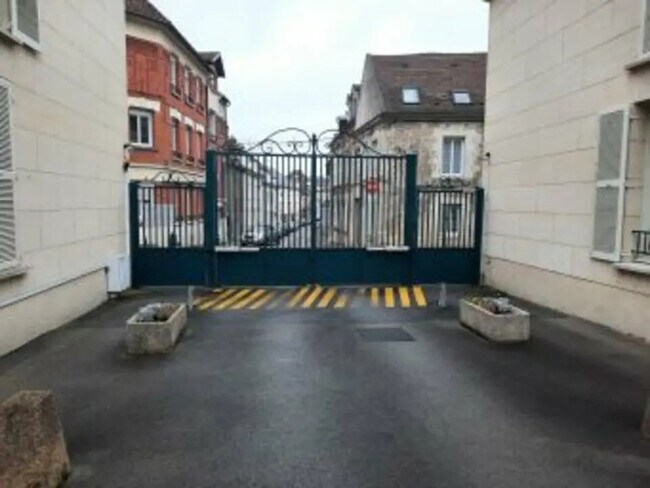 Plus de détails pour Bureau à vendre