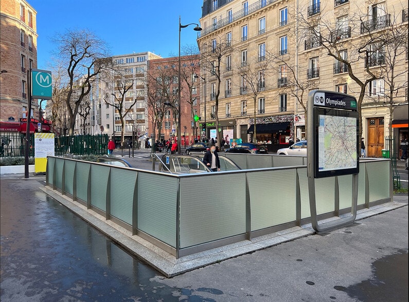 Local commercial dans Paris à louer - Photo de l’immeuble – Image 1 sur 5