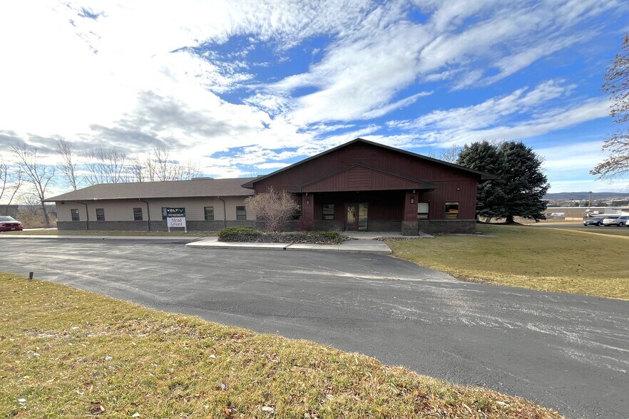 1905 Plaza Blvd, Rapid City, SD à louer - Photo de l’immeuble – Image 1 sur 9