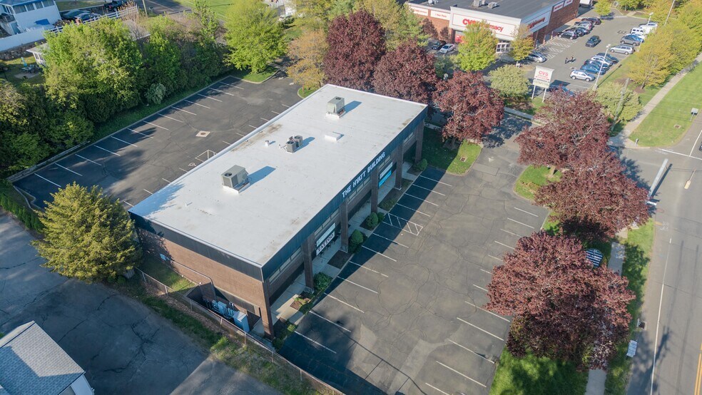 53 Lake Avenue Ext, Danbury, CT à louer - Photo de l’immeuble – Image 2 sur 17