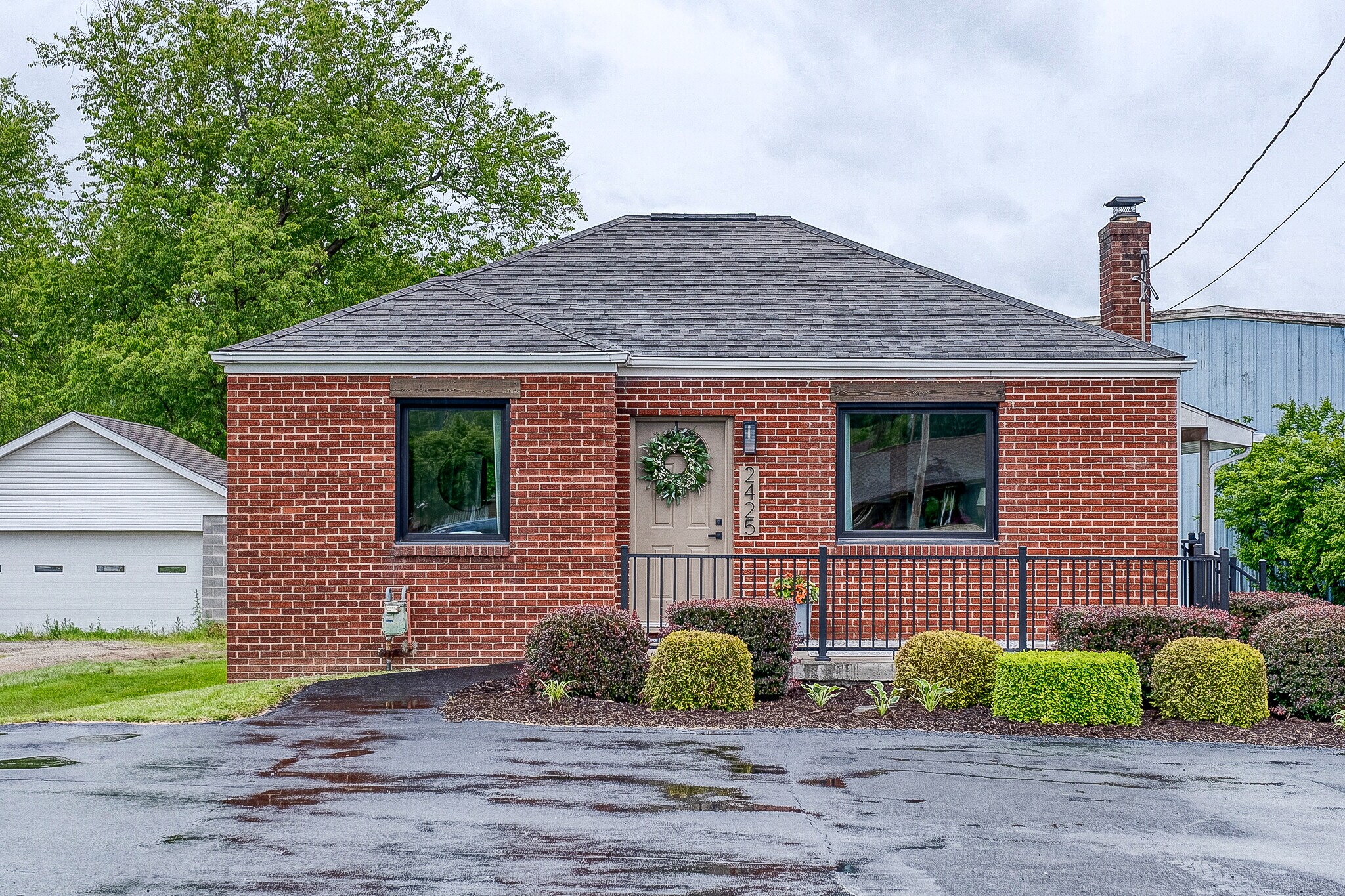 2425 W Pike St, Houston, PA à vendre Photo de l’immeuble– Image 1 sur 32