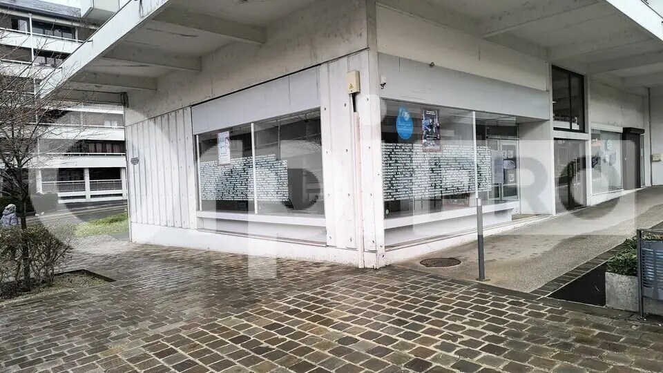 Local commercial dans Reims à vendre Photo de l’immeuble– Image 1 sur 6