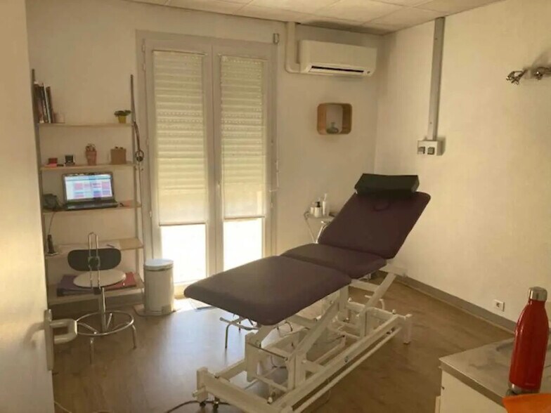 Bureau dans Talence à vendre - Photo de l’immeuble – Image 1 sur 9
