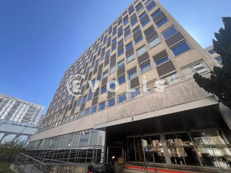 2 Rue Antoine Etex, Créteil à louer - Photo de l’immeuble – Image 1 sur 17