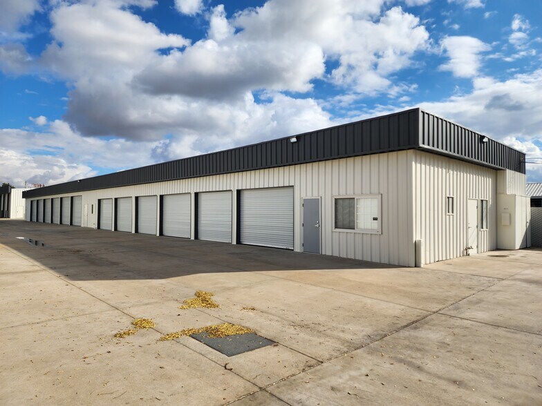 141 Sunnyside Ave, Clovis, CA à louer - Photo de l’immeuble – Image 2 sur 5
