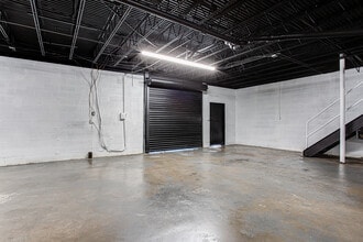 1302 Donnelly Ave, Atlanta, GA à louer Photo intérieure– Image 1 sur 7