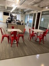 425 S Financial Pl, Chicago, IL à louer Photo intérieure– Image 1 sur 5