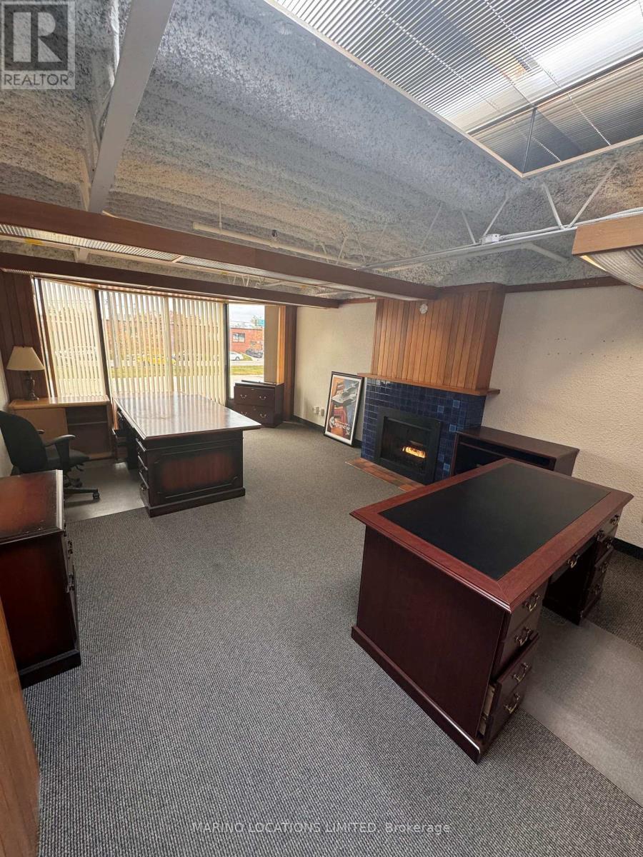 208 Evans Ave, Toronto, ON à louer Photo intérieure– Image 1 sur 8