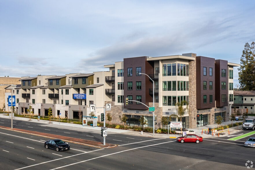 829 W El Camino Real, Sunnyvale, CA à louer - Photo principale – Image 1 sur 1