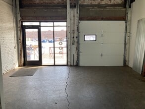 2002 Dempster St, Evanston, IL à louer Photo de l’immeuble– Image 2 sur 14