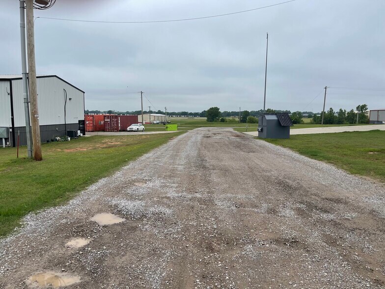 4701 Thunder Lane Ave, Noble, OK à vendre - Photo principale – Image 2 sur 6