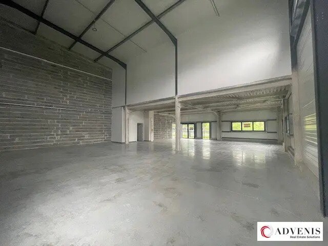 Local d’activités dans Mérignac à louer - Photo de l’immeuble – Image 3 sur 11