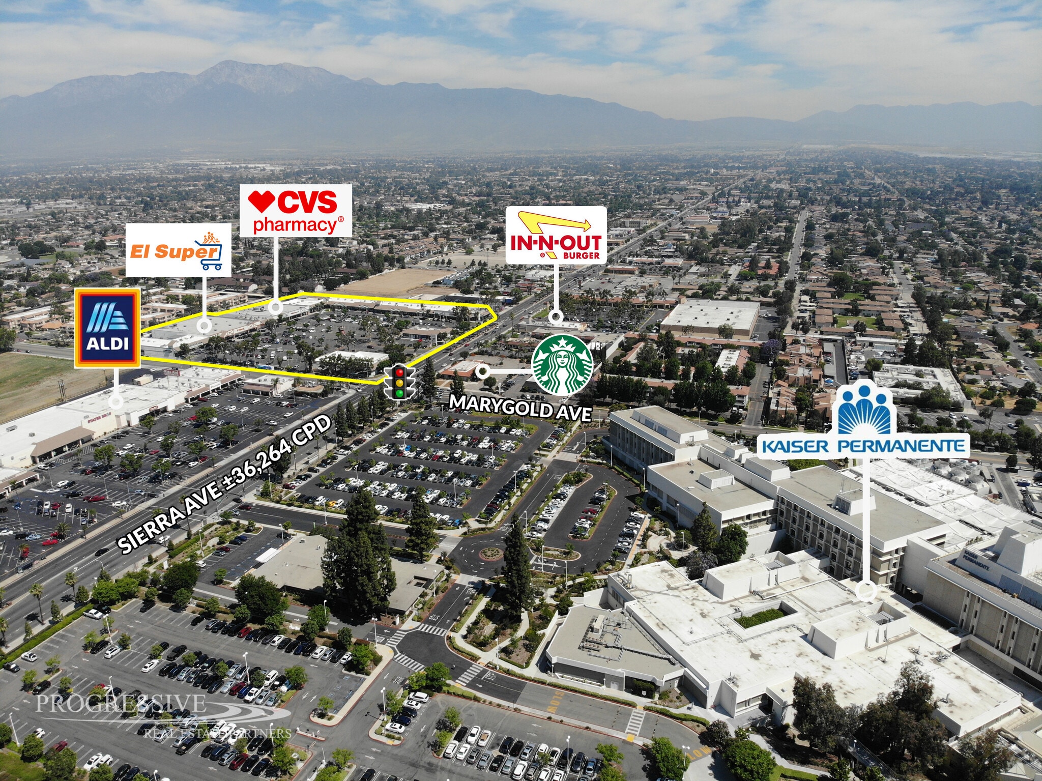9800-9880 Sierra Ave, Fontana, CA à louer Photo de l’immeuble– Image 1 sur 5