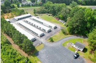 605 E I St, Erwin, NC à vendre - Photo de l’immeuble – Image 2 sur 4