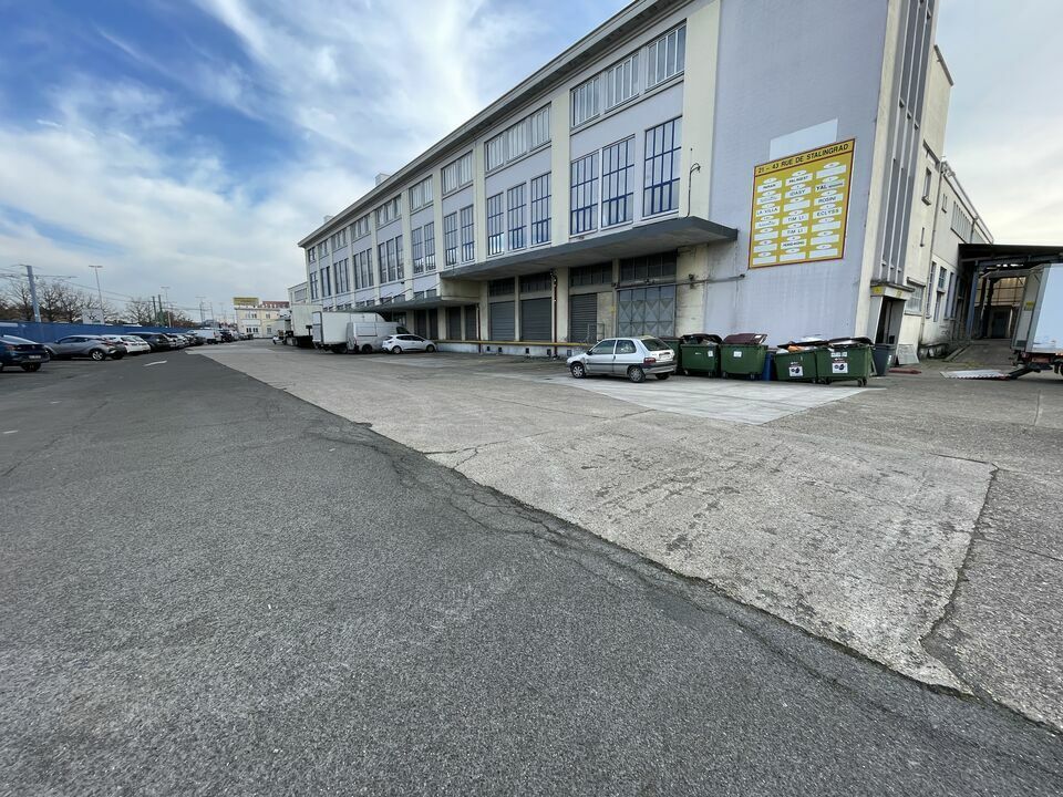 Industriel/Logistique dans Bobigny à louer Photo de l’immeuble– Image 1 sur 11
