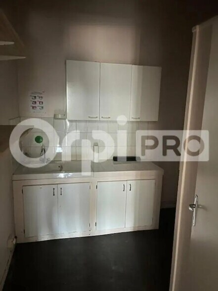 Bureau dans La Rochelle à vendre - Photo de l’immeuble – Image 3 sur 5