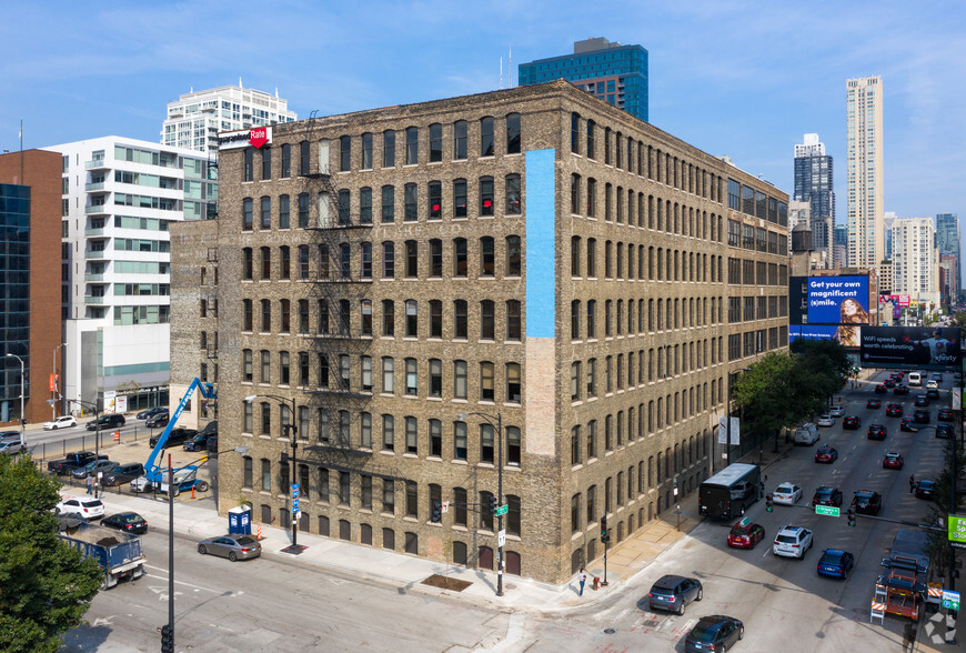 320 W Ohio St, Chicago, IL à louer - Photo de l’immeuble – Image 3 sur 20