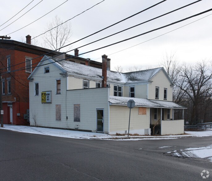 52 Gates Ave, Schuylerville, NY à vendre - Photo principale – Image 1 sur 2