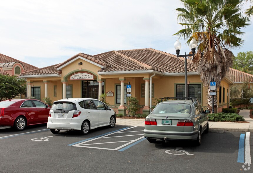 1503 Buenos Aires Blvd, Lady Lake, FL à louer - Photo principale – Image 1 sur 2