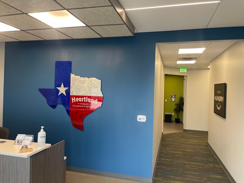 1205 Sheldon Cv, Austin, TX à vendre - Photo de l’immeuble – Image 3 sur 9