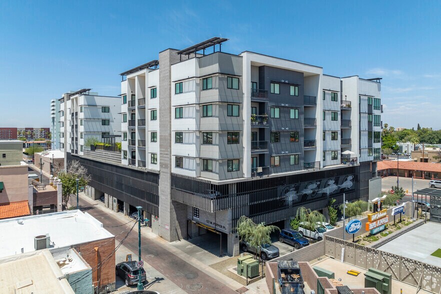 127 W Pepper Pl, Mesa, AZ à louer - Photo de l’immeuble – Image 1 sur 6