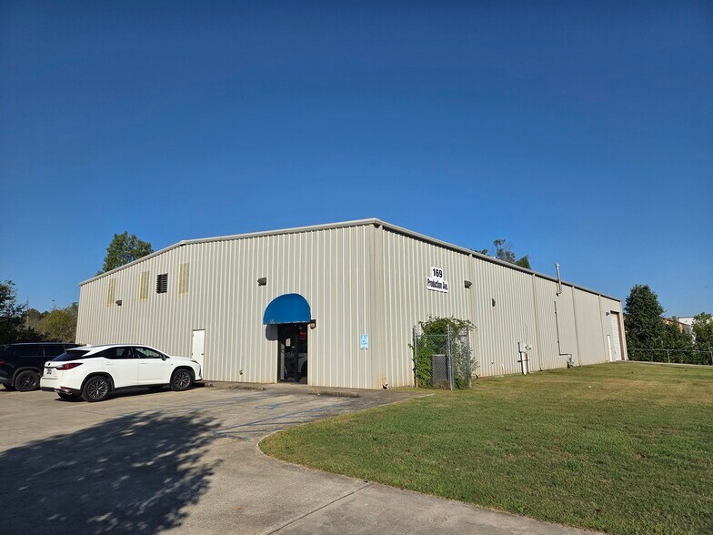 169 Production Ave, Madison, AL à louer - Photo de l’immeuble – Image 1 sur 6