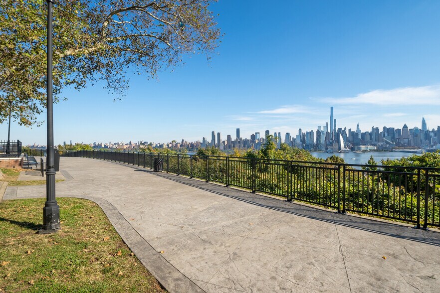 5311 Kennedy Blvd E, West New York, NJ à louer - Photo de l’immeuble – Image 2 sur 14