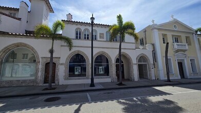 239 S County Rd, Palm Beach, FL à louer Photo intérieure– Image 2 sur 7