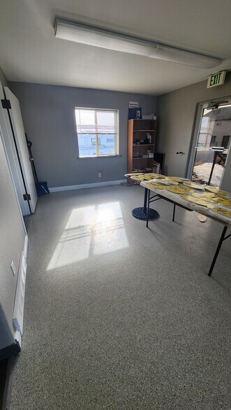 1600 E Lincoln Rd, Idaho Falls, ID à louer - Photo de l’immeuble – Image 3 sur 9