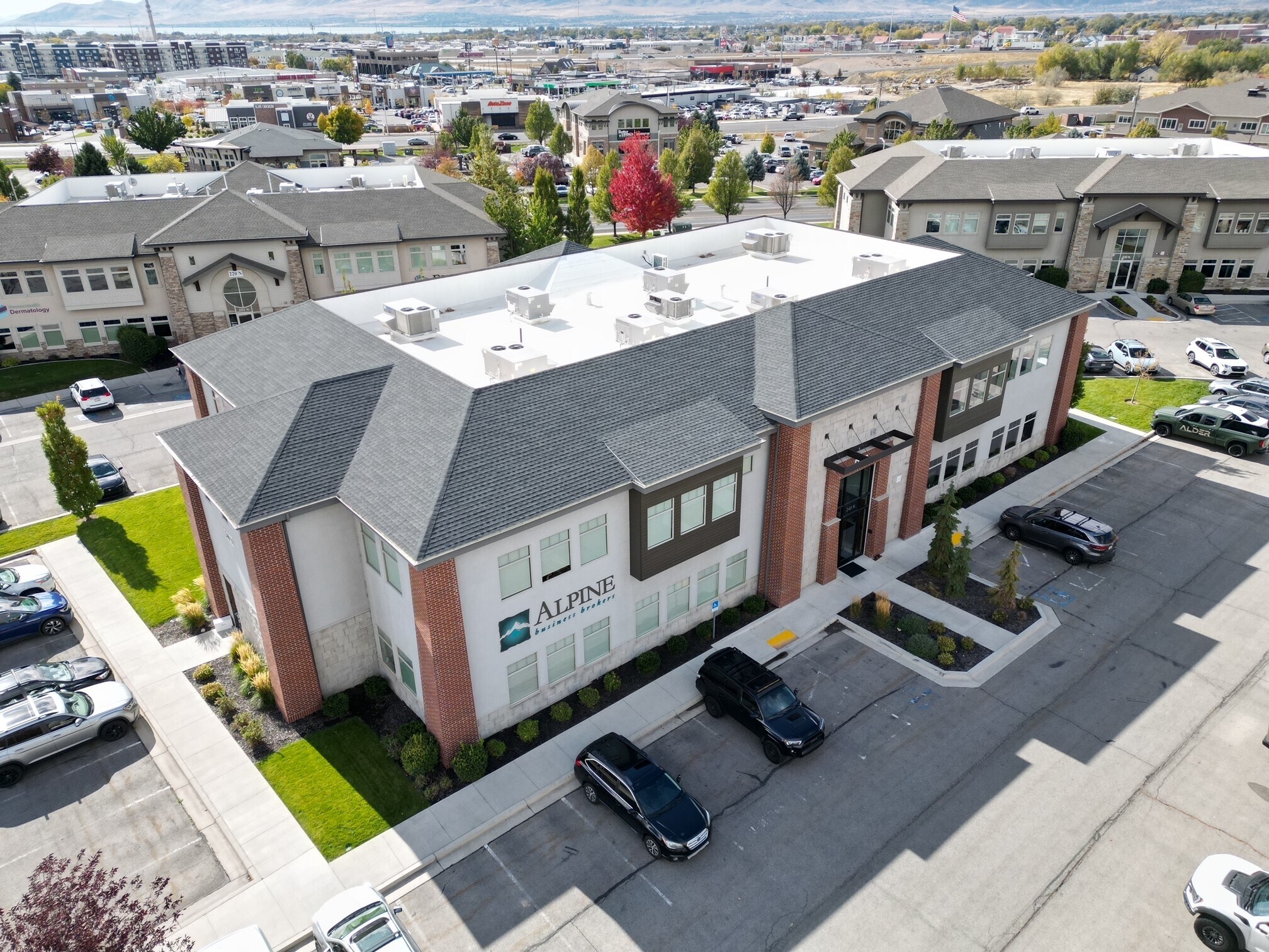 240 N 1200 E, Lehi, UT à vendre Photo de l’immeuble– Image 1 sur 52