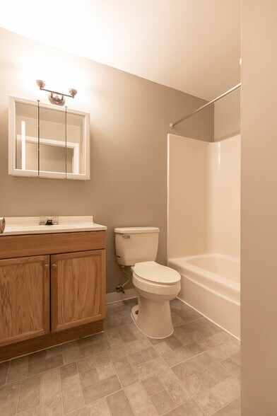 826-830 Dornin St, Greensburg, PA à vendre - Photo intérieure – Image 3 sur 16