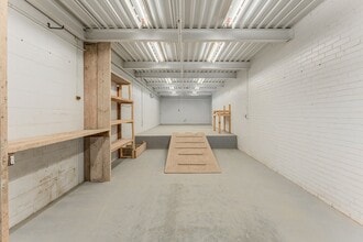 2707 Av Dollard, Montréal, QC à louer Photo intérieure– Image 2 sur 7