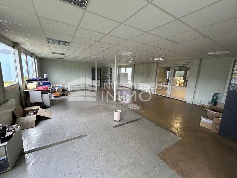 Industriel/Logistique dans Magny-en-Vexin à vendre - Photo intérieure – Image 3 sur 7