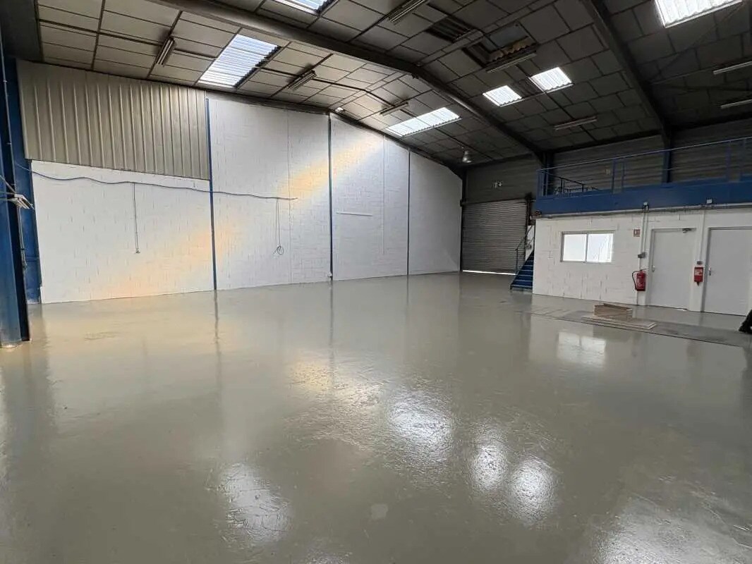 Bureau dans Chassieu à louer Photo intérieure– Image 1 sur 13