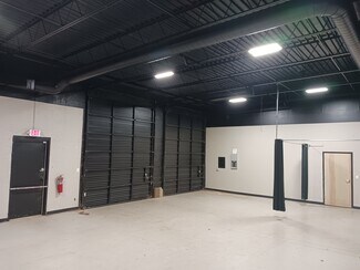 Plus de détails pour 4229 Royal Ave, Oklahoma City, OK - Local d'activités à louer