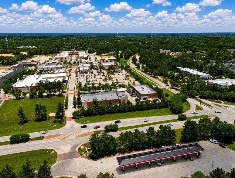 795 Fish Creek Thoroughfare, Montgomery, TX à louer - Photo de l’immeuble – Image 2 sur 4
