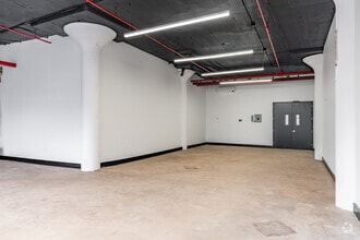 4 Evergreen Ave, Brooklyn, NY à louer Photo intérieure– Image 2 sur 2