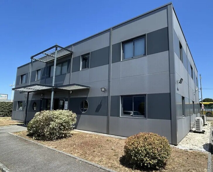 Bureau dans Les Sorinières à vendre - Photo de l’immeuble – Image 3 sur 5