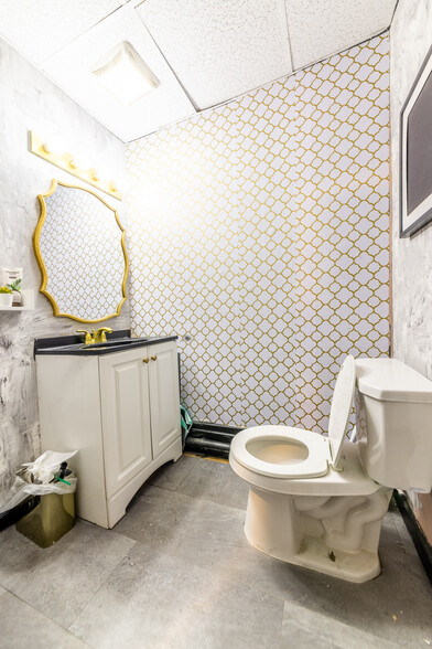 827 E Warrington Ave, Pittsburgh, PA à louer - Photo de l’immeuble – Image 2 sur 9